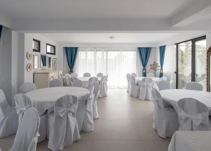 Light Blue 4* Nea Kallikrateia