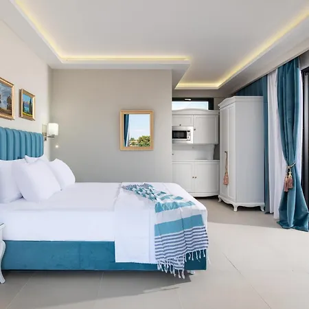 Light Blue Ξενοδοχείο με διαμερίσματα 4*