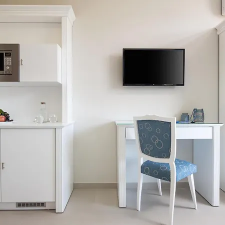 Light Blue 4* Nea Kallikrateia