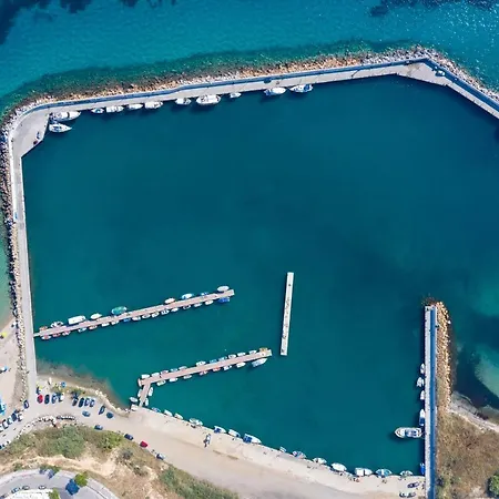 Ξενοδοχείο με διαμερίσματα Light Blue Nea Kallikrateia