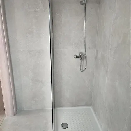 Light Blue Apart Otel 4*