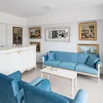 Aparthotel Light Blue 4*