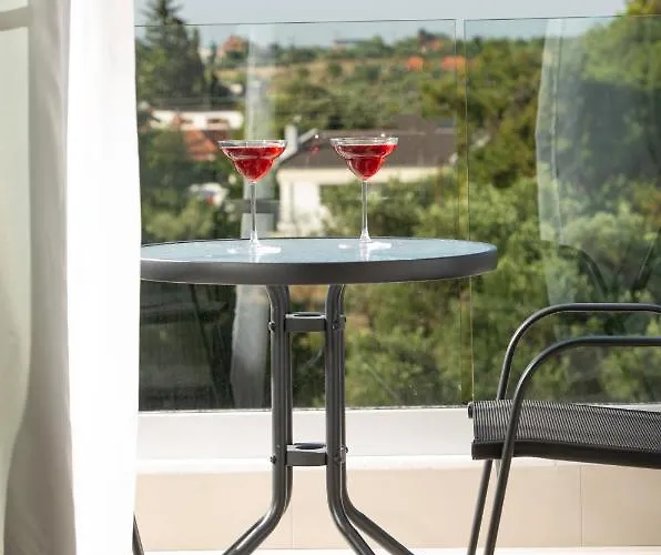 Aparthotel Light Blue Nea Kallikrateia